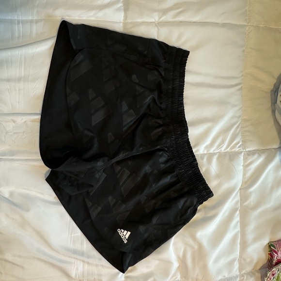 adidas Pants - Like New! Women’s Adidas Black Shorts. Size Large.